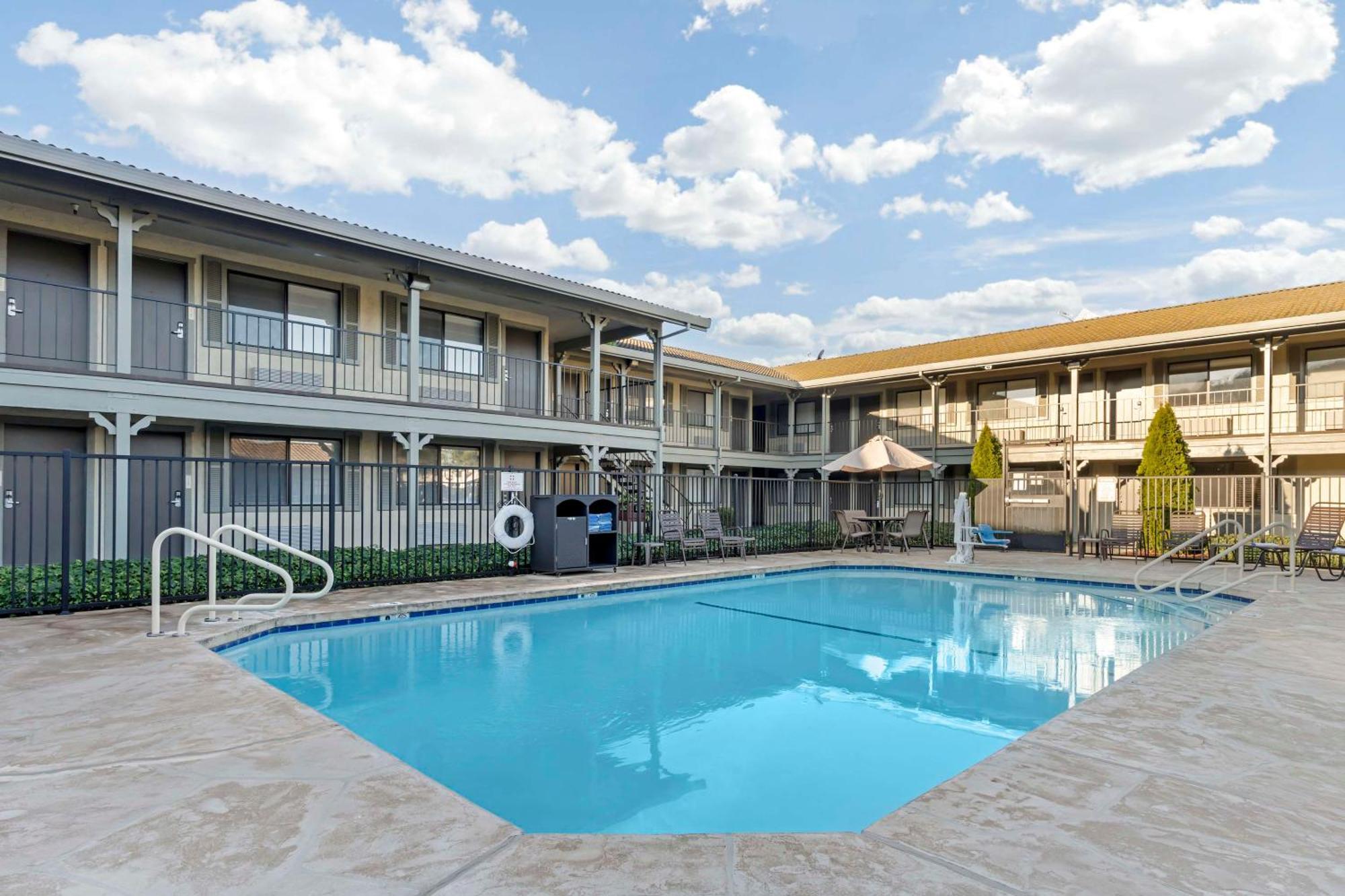 Best Western Cordelia Inn Bagian luar foto