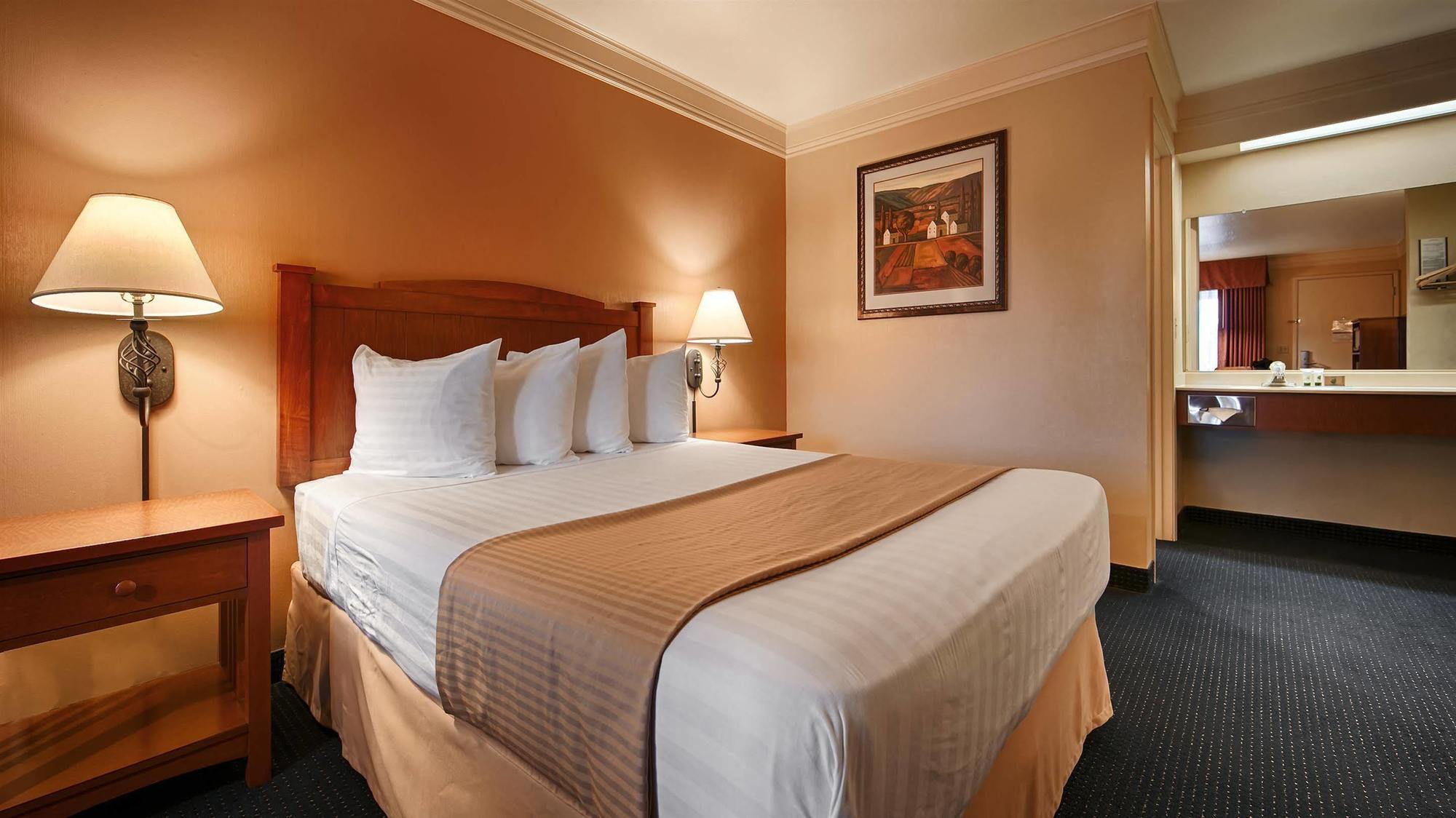 Best Western Cordelia Inn Bagian luar foto